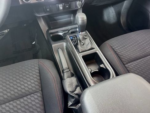 Used 2023 Toyota Tacoma SR5 AWD/4WD image 24