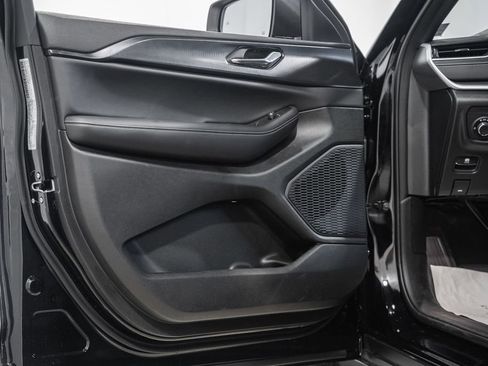 New 2025 Jeep Grand Cherokee Laredo X w/ Luxury Tech Group I image 37