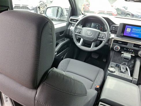 New 2025 Toyota Tacoma SR5 image 9