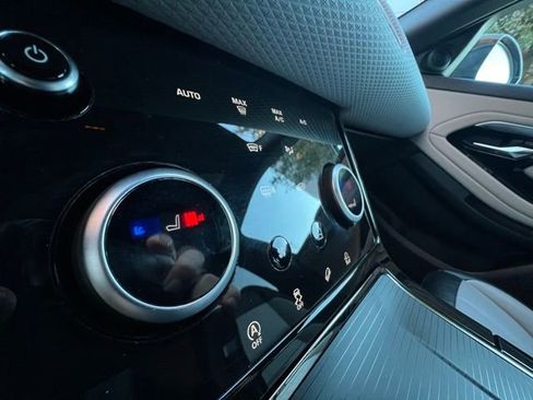 Used 2023 Land Rover Range Rover Evoque R-Dynamic S image 22