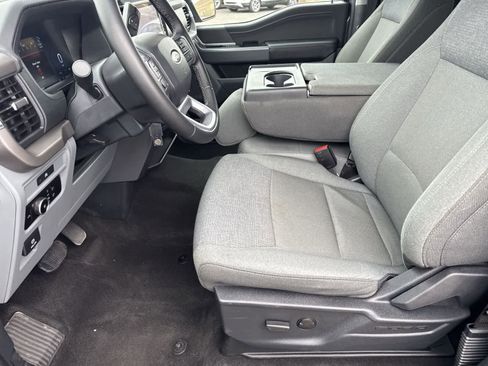 Used 2025 Ford F150 XLT w/ Equipment Group 301A Standard image 17