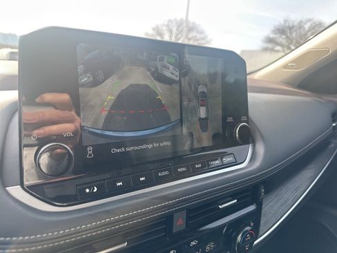 Certified 2023 Nissan Rogue Platinum w/ Platinum Premium Package image 15