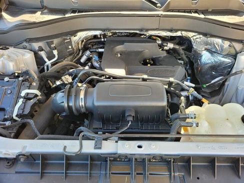 Used 2020 Ford Explorer XLT image 12