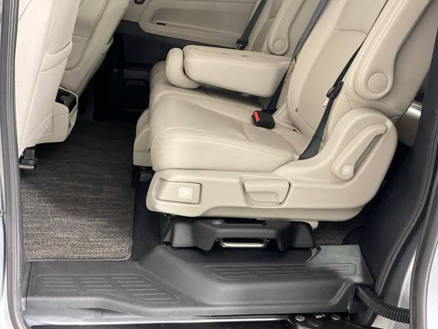 Used 2025 Honda Odyssey EX-L image 17