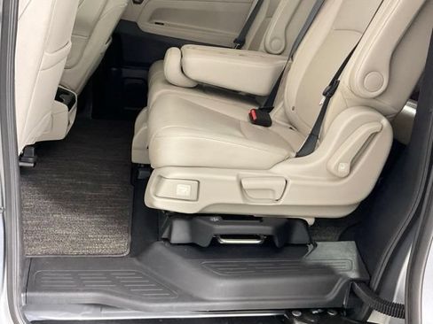 Used 2025 Honda Odyssey EX-L image 17