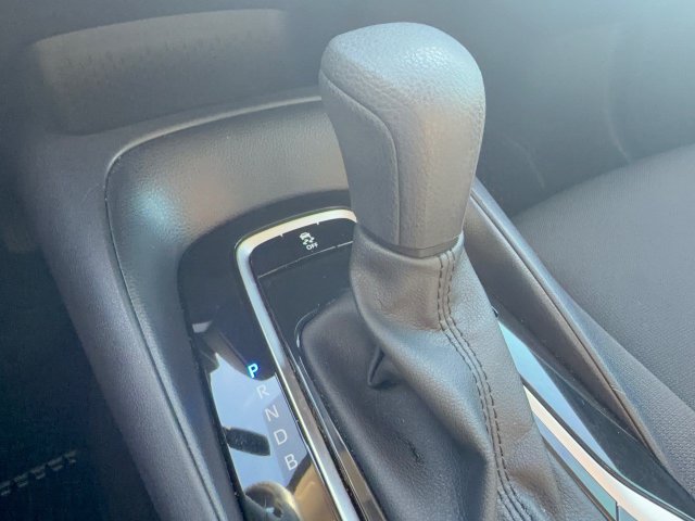 Used 2025 Toyota Corolla LE FWD image 25