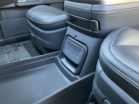 Used 2022 Rivian R1T Launch Edition image 47