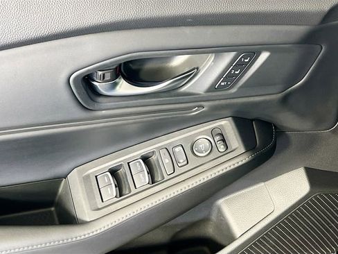 Used 2024 Honda Accord Sport image 12