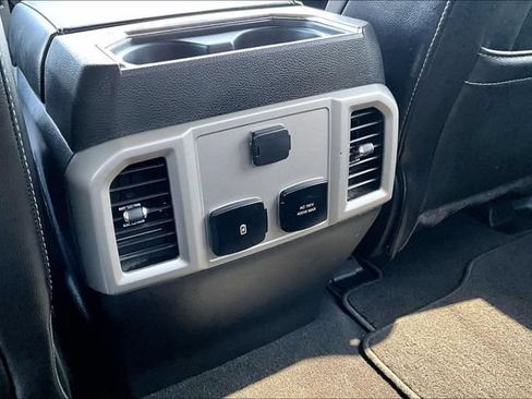Used 2021 Ford F250 Lariat w/ Lariat Value Package AWD/4WD image 31