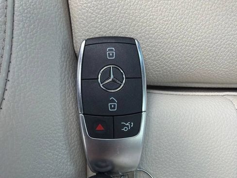 Certified 2021 Mercedes-Benz CLA 250 4MATIC image 27