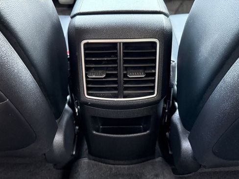 Used 2023 Kia Sportage EX AWD/4WD image 14