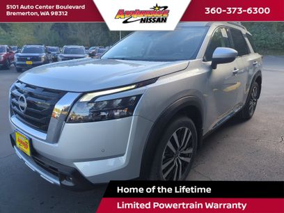 New 2025 Nissan Pathfinder Platinum w/ Cargo Package