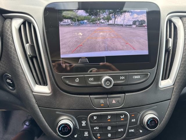 Used 2024 Chevrolet Malibu LT FWD image 30