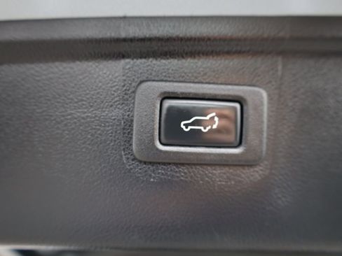 Used 2016 Subaru Outback 2.5i Limited image 14