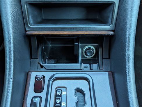 Used 2002 Mercedes-Benz CLK 320 Cabriolet image 24