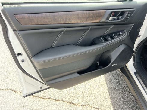 Used 2018 Subaru Outback 2.5i Limited image 10