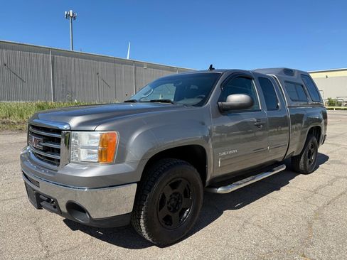 Used 2013 GMC Sierra 1500 SLE w/ Power Tech Package AWD/4WD image 1