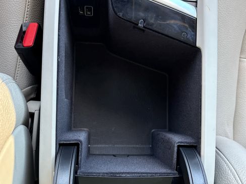 Used 2022 Volvo XC90 T5 Momentum image 17