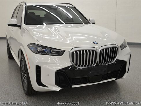 Used 2025 BMW X5 xDrive40i w/ M Sport Package AWD/4WD image 6