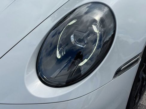 Used 2025 Porsche 911 Carrera RWD image 9