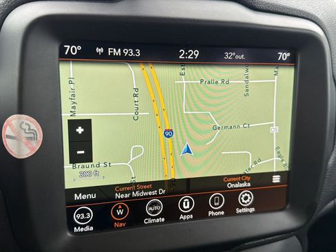 Used 2023 Jeep Renegade Latitude image 18