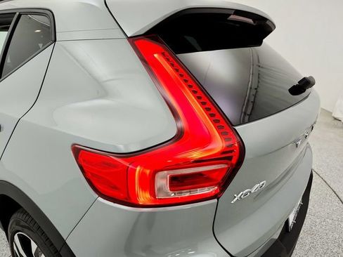 New 2026 Volvo XC40 B5 Plus w/ Climate Package AWD/4WD image 31
