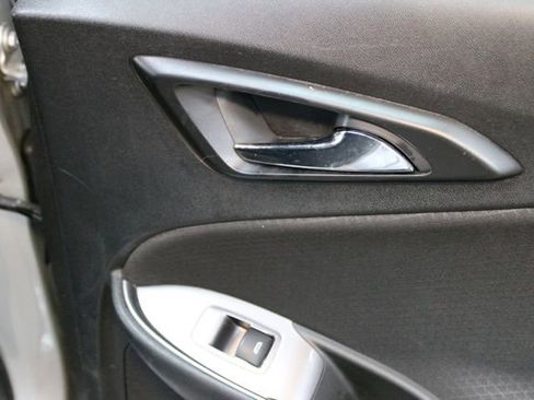 Used 2021 Chevrolet Malibu LT FWD image 9
