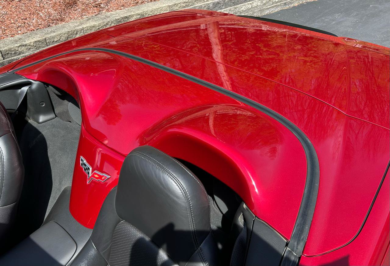 Used 2005 Chevrolet Corvette Convertible w/ Preferred Equipment Group RWD image 10