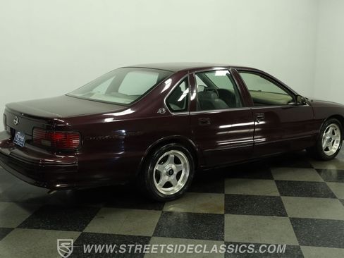 Used 1996 Chevrolet Impala SS RWD image 12