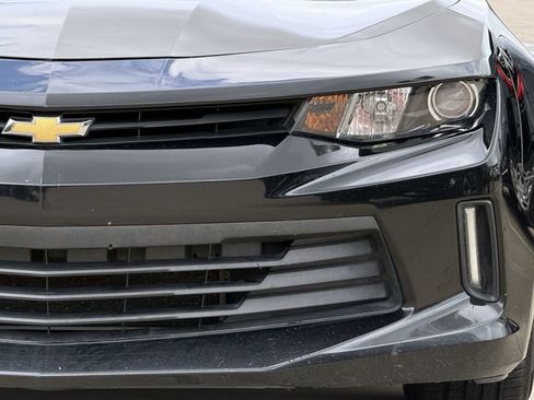 Used 2018 Chevrolet Camaro LT w/ Technology Package RWD image 7