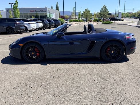 Used 2019 Porsche 718 Boxster RWD image 15