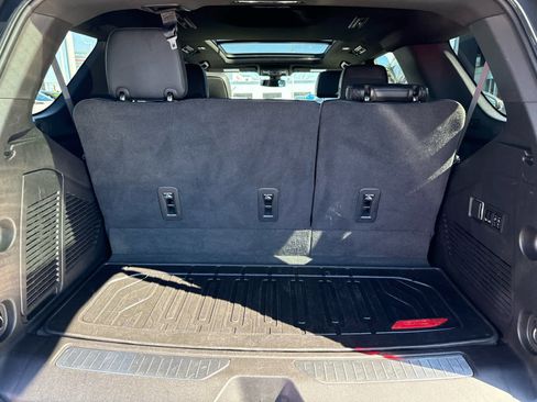 Used 2022 GMC Yukon Denali AWD/4WD image 12