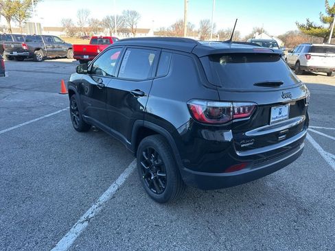New 2026 Jeep Compass Latitude image 22