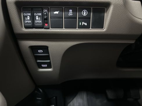 Used 2024 Honda Odyssey Touring image 35