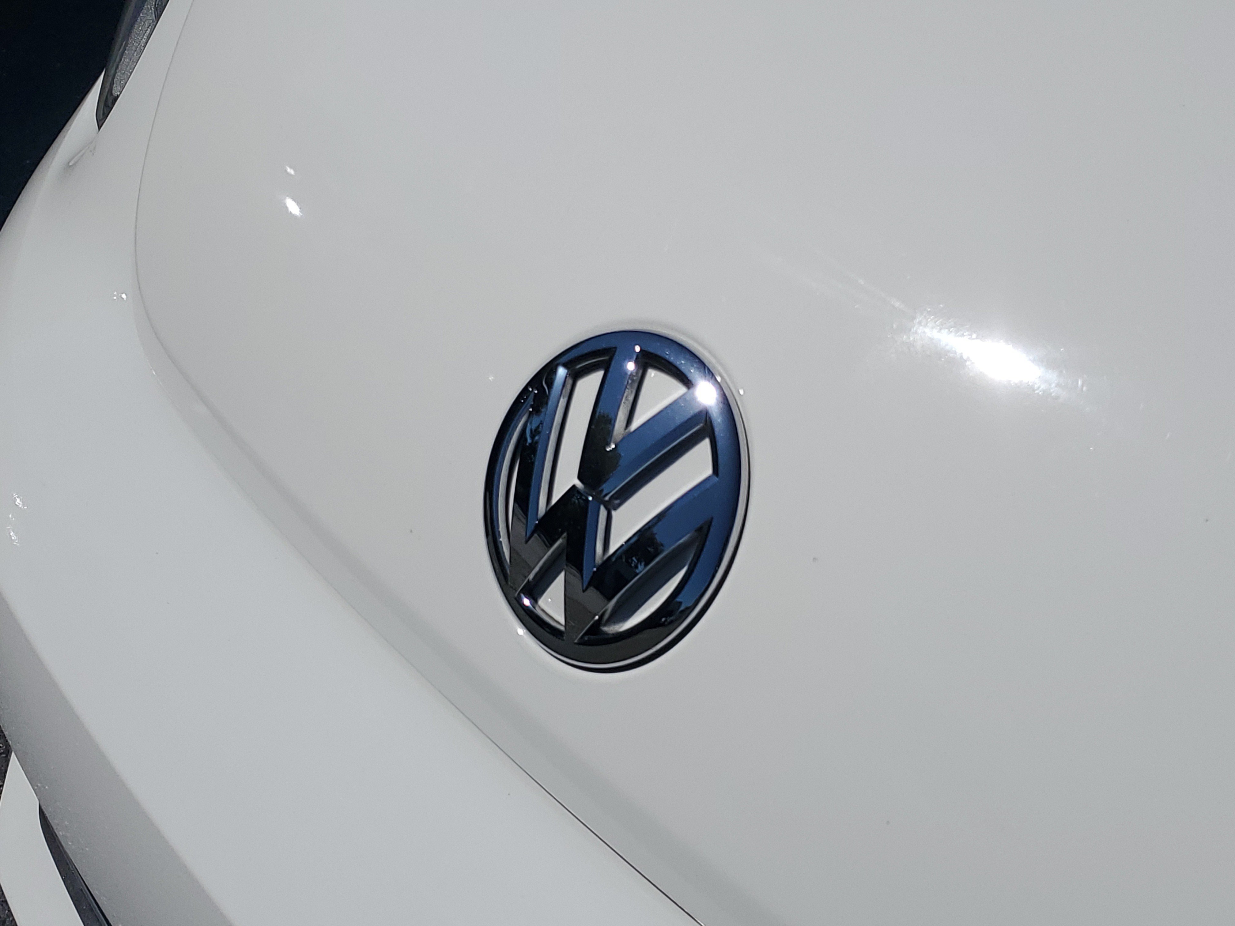 Used 2017 Volkswagen Beetle 1.8T S FWD image 10