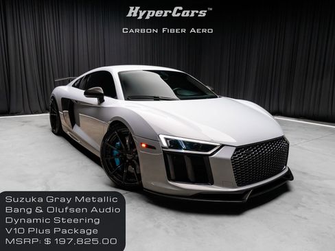 Used 2017 Audi R8 V10 plus image 1