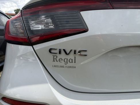 Used 2024 Honda Civic Sport image 6