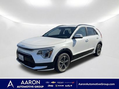 Used 2023 Kia Niro EX