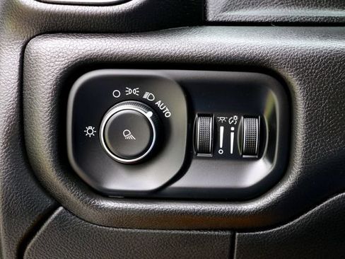 Used 2020 RAM 2500 Tradesman AWD/4WD image 21