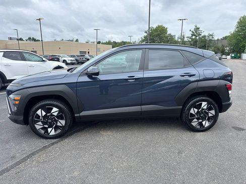 Used 2024 Hyundai Kona SEL AWD/4WD image 3