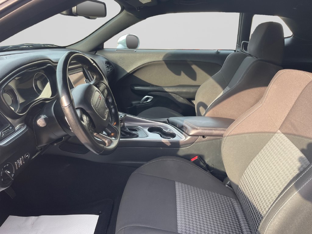 Used 2020 Dodge Challenger R/T w/ Driver Convenience Group RWD image 20