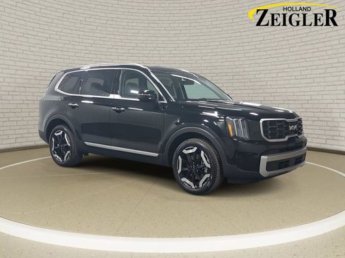 New 2025 Kia Telluride S image 3