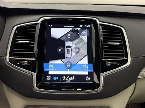 Certified 2024 Volvo XC90 T8 Ultimate w/ Protection Package Premier image 19