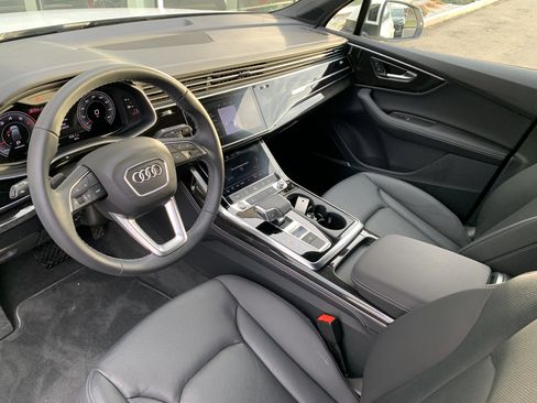 Certified 2025 Audi Q7 Premium Plus w/ Premium Plus Package image 8