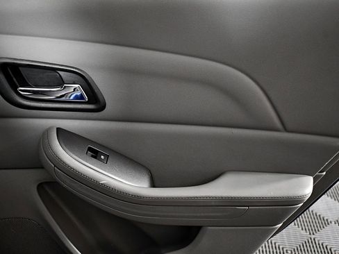Used 2013 Chevrolet Malibu LS image 31