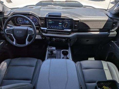 Certified 2025 Chevrolet Silverado 1500 LT Trail Boss w/ Convenience Package II AWD/4WD image 32