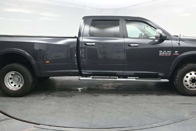 Used 2016 RAM 3500 Laramie AWD/4WD image 9