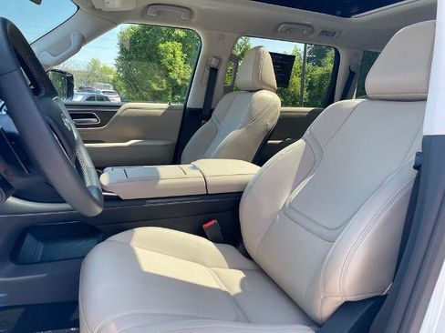 Certified 2026 INFINITI QX80 Pure w/ Cargo Package AWD/4WD image 18