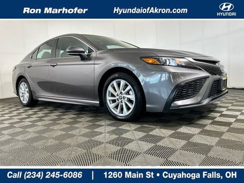 Used 2024 Toyota Camry SE FWD image 1