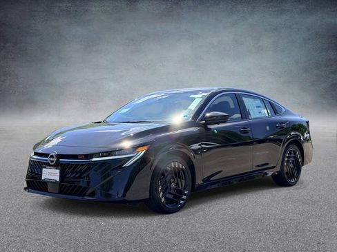 New 2026 Nissan Sentra SR w/ SR Premium Package FWD image 5